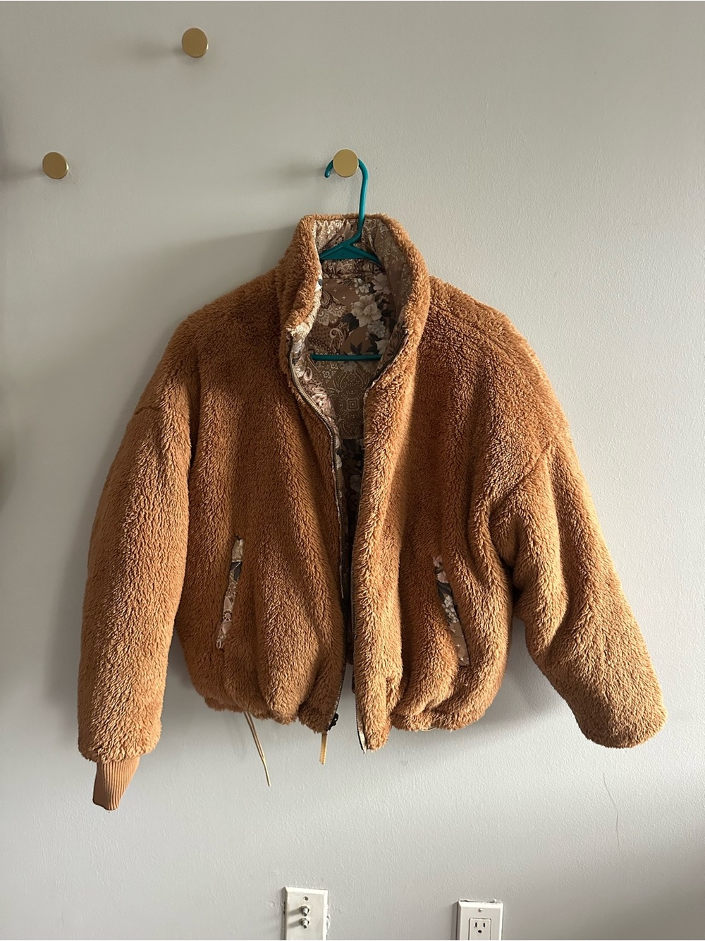 REVERSIBLE TEDDY PUFFER JACKET